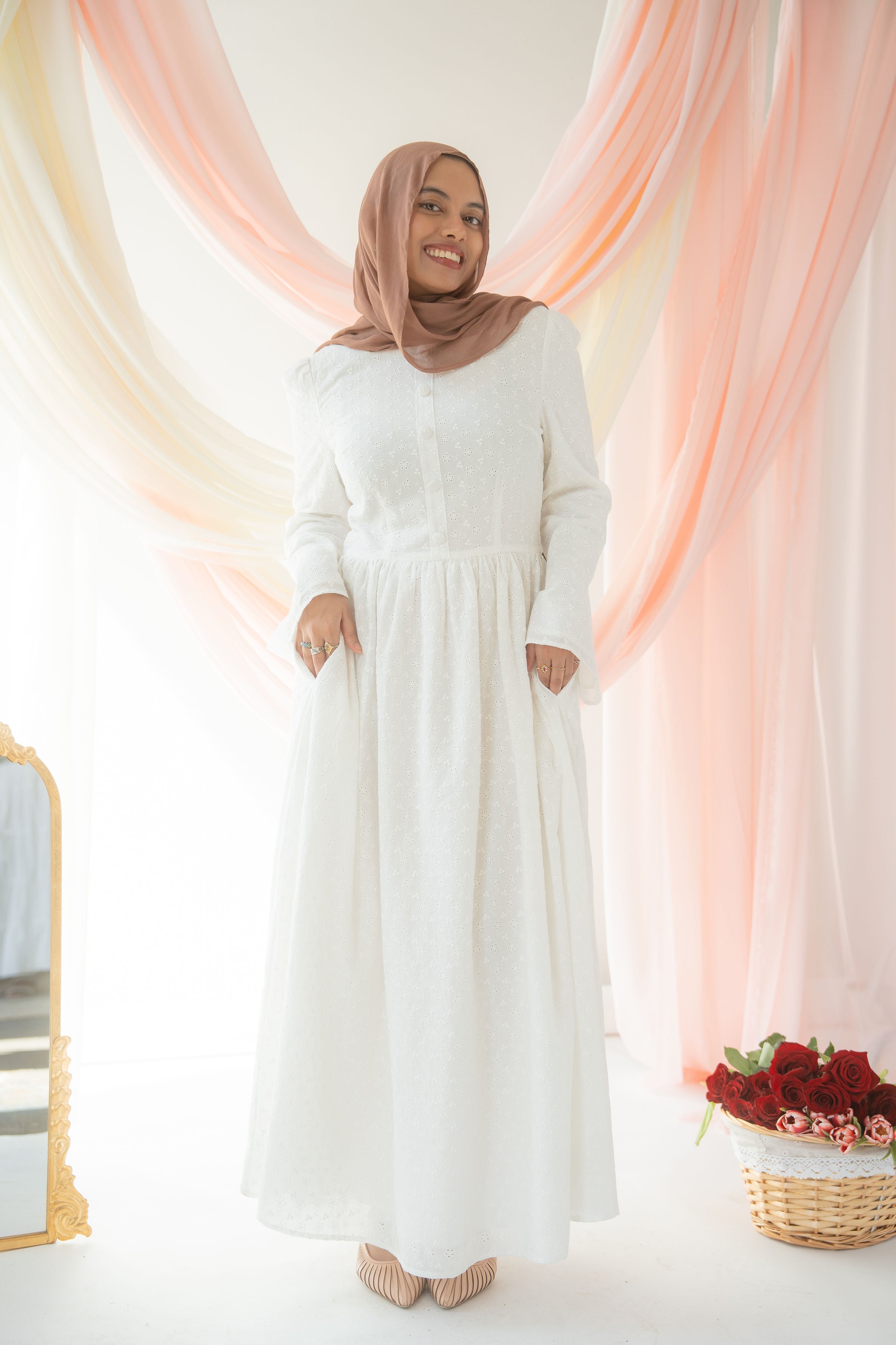 Hoda Eyelet Dress | Blanc