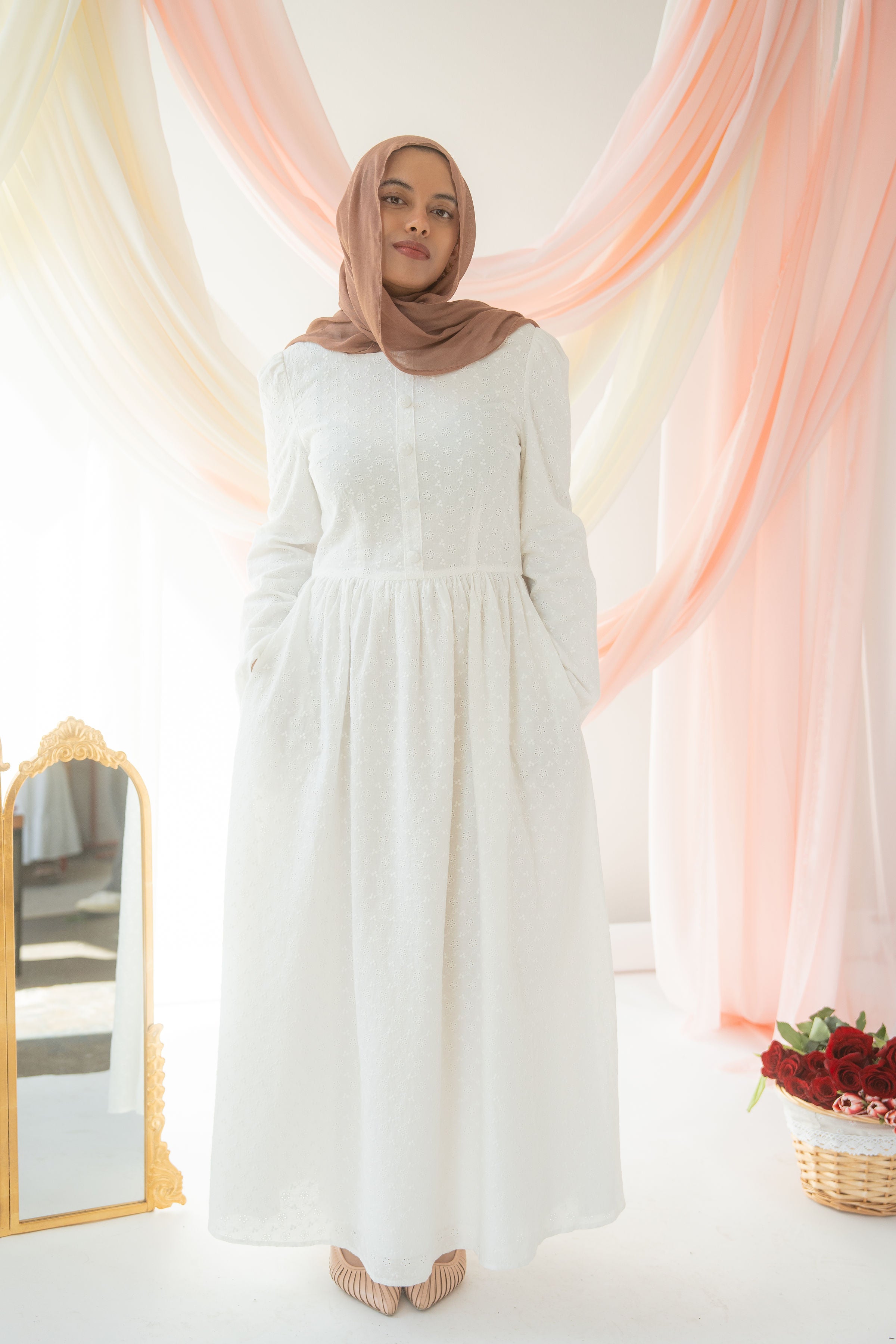 Hoda Eyelet Dress | Blanc