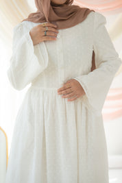 Hoda Eyelet Dress | Blanc