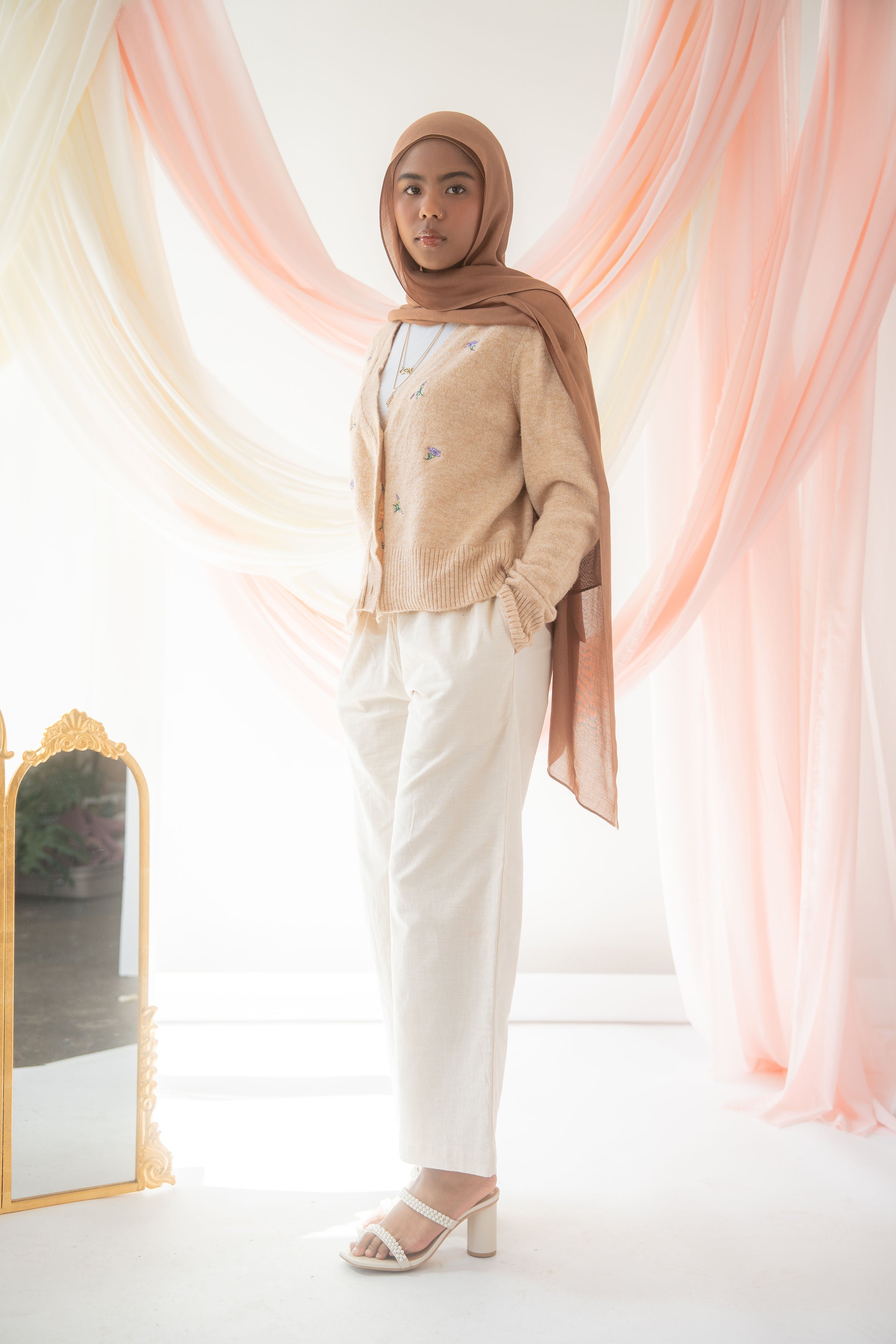 Haya Linen Pants | Biscotti
