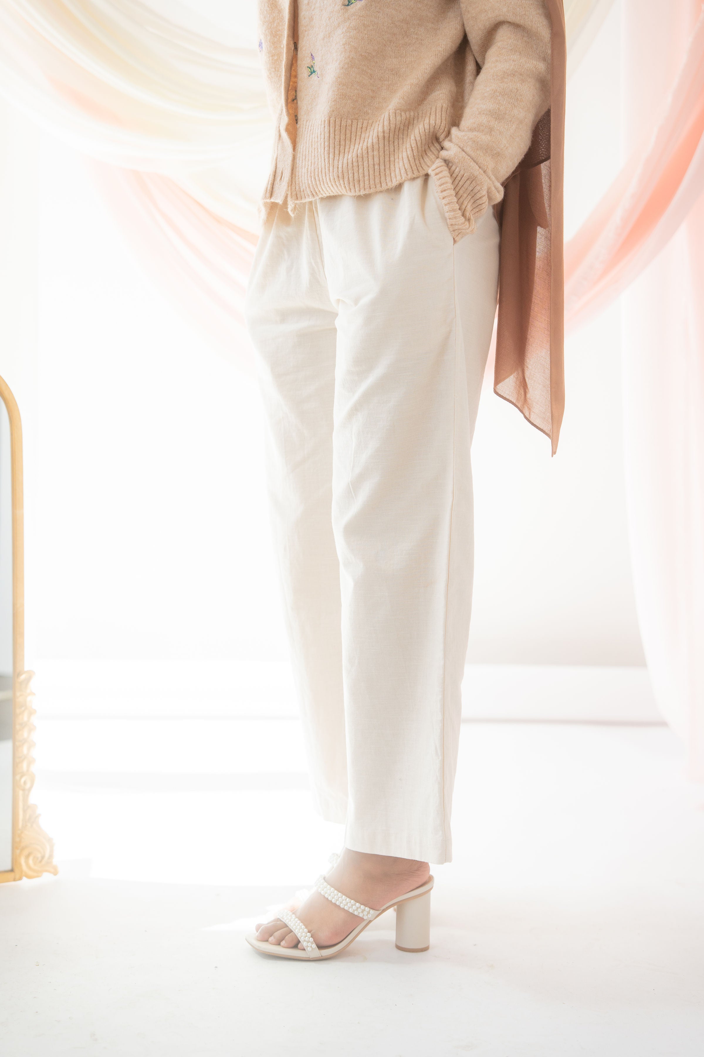 Haya Linen Pants | Biscotti