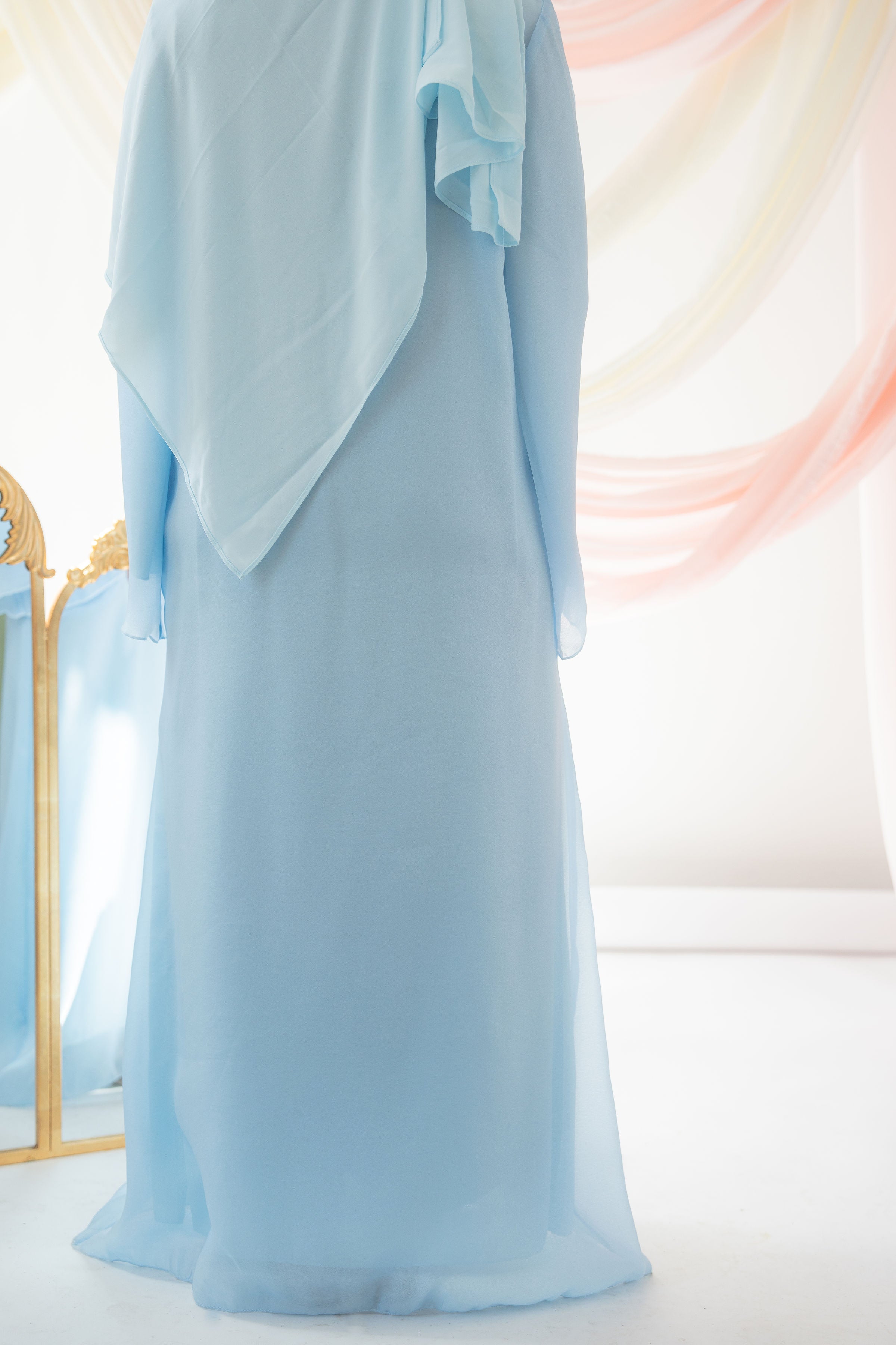 Aaliyah Reversible Abaya | Powder